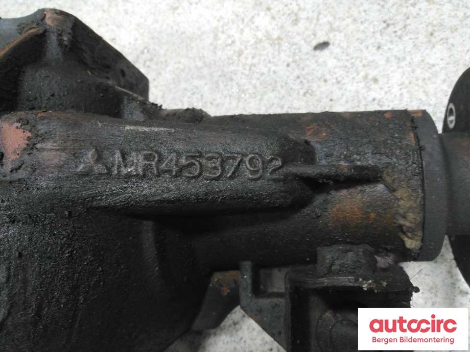 Kardang til Mitsubishi Pajero 2007-2016 (Type IV, Fase 1)  (MITSUBISHI|MR548646|)