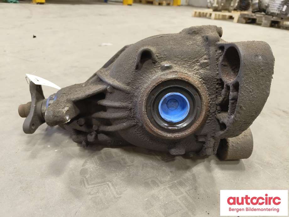 Kardang klokke bak til BMW 5-Serie 2010-2017 (F10/F11) (F10/F11) (BMW|33 10 7 584 448|)