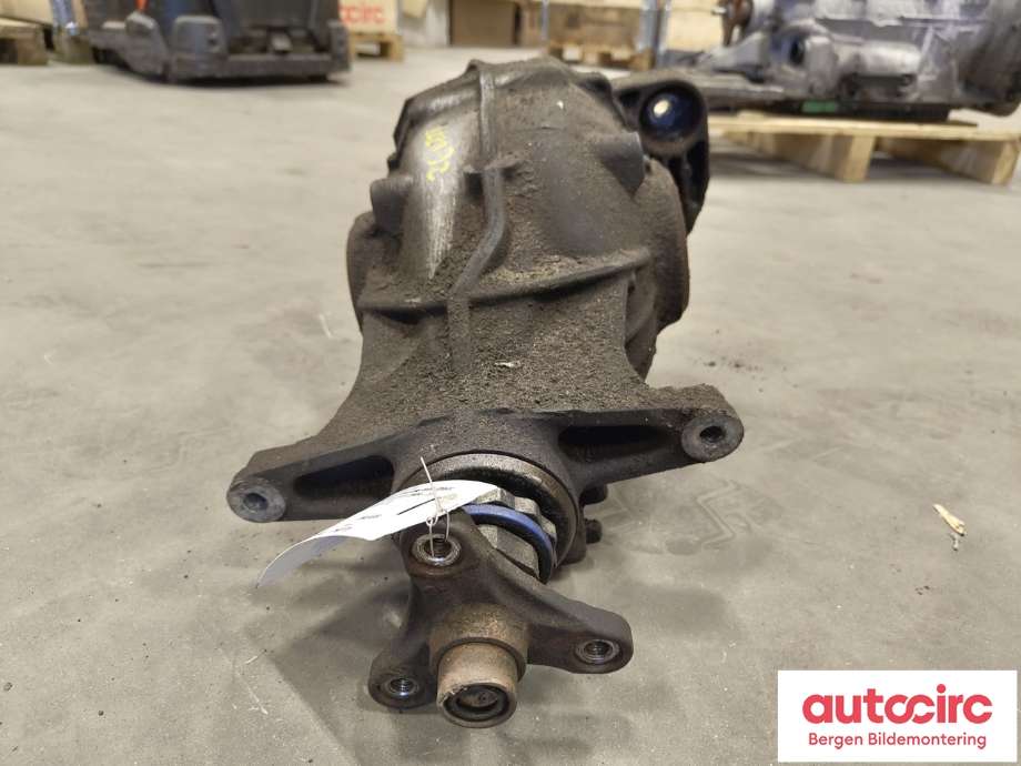 Kardang klokke bak til BMW 5-Serie 2010-2017 (F10/F11) (F10/F11) (BMW|33 10 7 584 448|)
