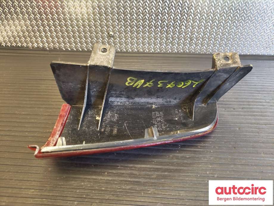 Refleksplate til Mercedes Vito/Viano 2010-2014 (Fase 2) (W639) (W639) (MERCEDES|A6398201864|)