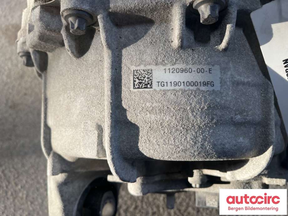 Motor elbil foran til Tesla Model 3 2018-2023 (Fase 1)  (TESLA|1120960-00-E|)