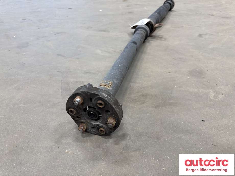 Mellomaksel til Mercedes GL 2006-2012 (X164) (X164) (A 164 410 33 02|)