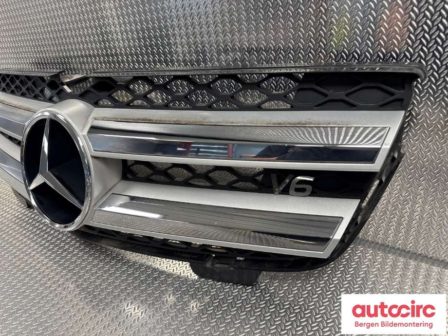Grill til Mercedes GL 2006-2012 (X164) (X164) (A 164 880 01 85|)