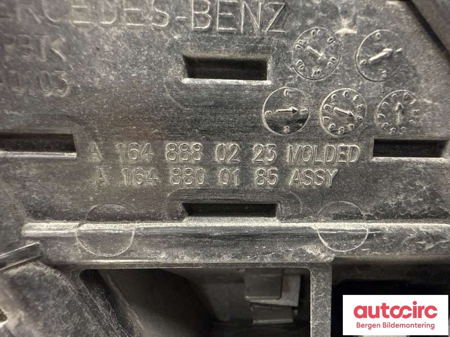 Grill til Mercedes GL 2006-2012 (X164) (X164) (A 164 880 01 85|)