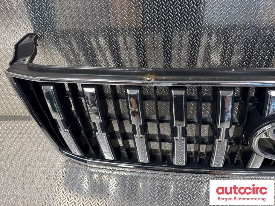 Grill til Toyota Land Cruiser 100 1998-2007 (5311160390|5311160400|)