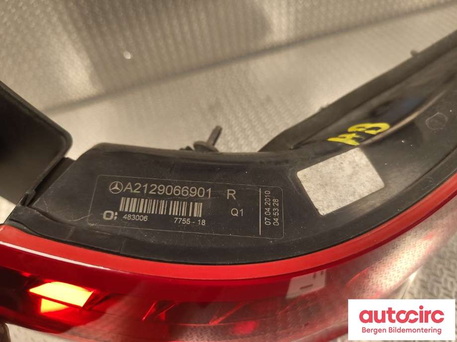 Baklykt høyre til Mercedes E-Klasse 2009-2013 (Fase 1) (W212) (W212) (MERCEDES|A2128201264|)