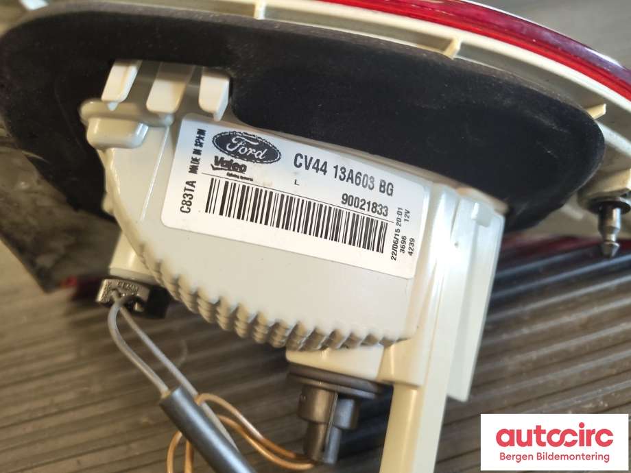 Baklykt venstre indre til Ford Kuga 2013-2019  (1938132|CV44-13A603-BG|)
