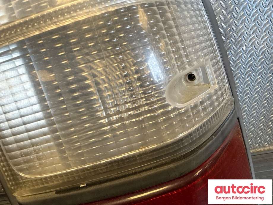 Baklykt høyre til Toyota Land Cruiser 100 1998-2007  (8155060630|)