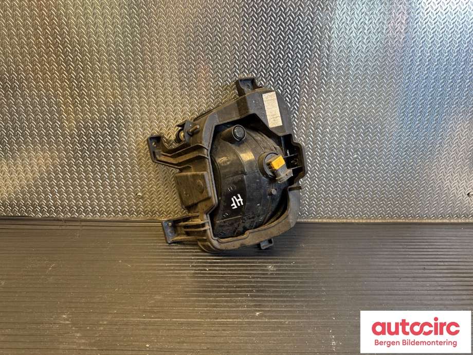 Tåkelykt høyre foran til Kia Carens 2013-2018 Type III (92202A 4010|)