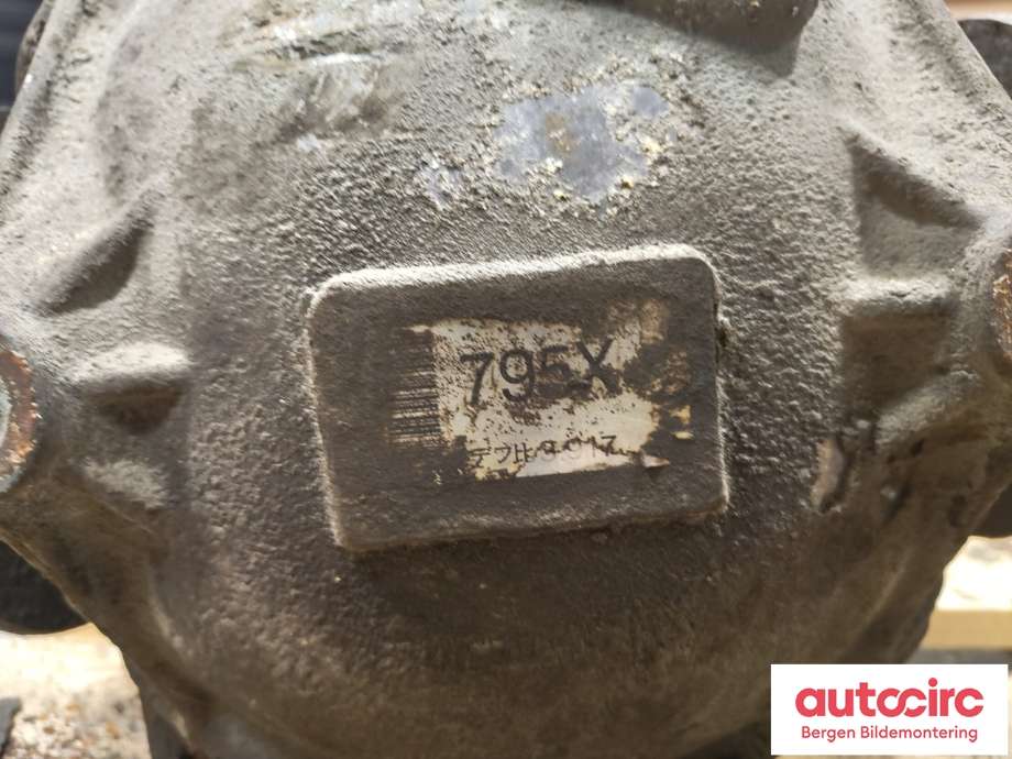 Kardang klokke bak til Mitsubishi Pajero 2000-2006 (Type III)  (3501A322|)