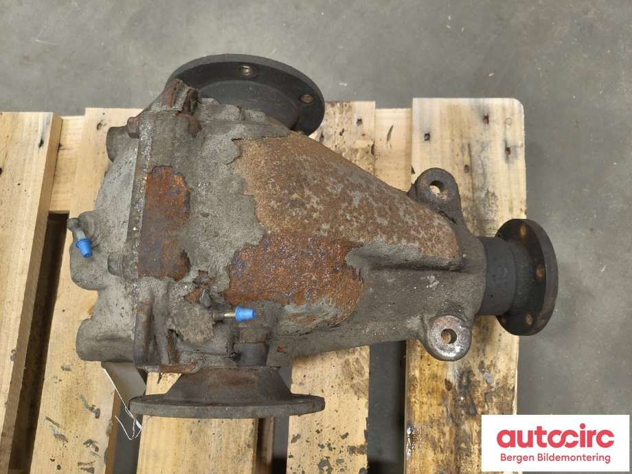 Kardang klokke bak til Mitsubishi Pajero 2000-2006 (Type III)  (3501A322|)