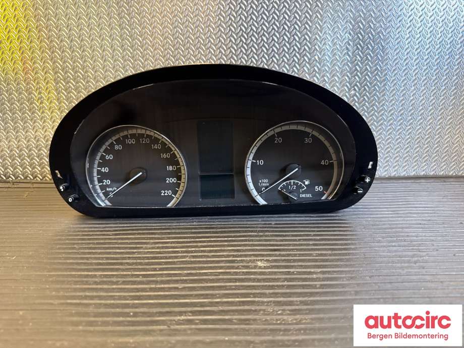 Speedometer til Mercedes Vito/Viano, 2010-2014 (Fase 2) (W639) (W639) (A 639 900 49 01)