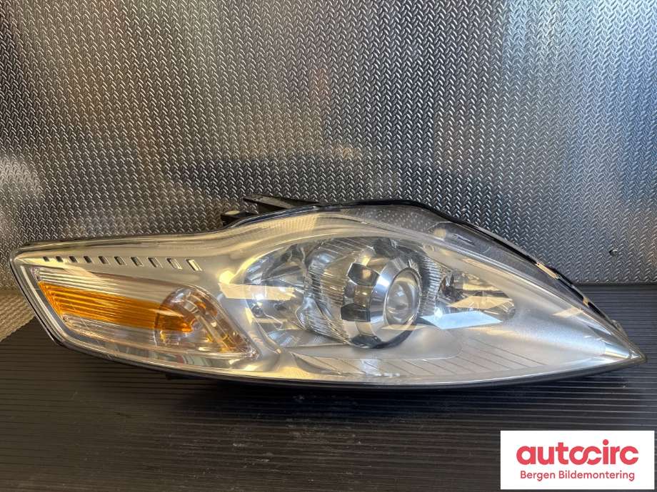 Frontlykt høyre halogen til Ford Mondeo, 2007-2010 (Type IV, Fase 1)  (1807513)