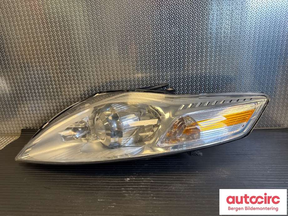 Frontlykt venstre halogen til Ford Mondeo, 2007-2010 (Type IV, Fase 1)  (1807517)