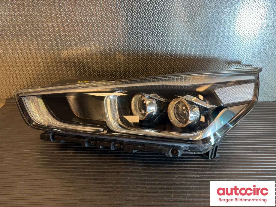 Frontlykt venstre halogen til Hyundai Ioniq Electric, 2016-2019 (Fase 1)  (92101G7000WPR)