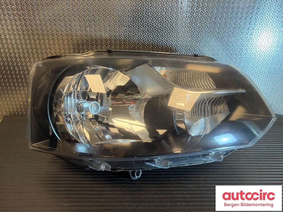Frontlykt høyre halogen til VW Transporter / Caravelle, 2009-2015 (Fase 2) (T5) (T5) (7E1 941 016 R)