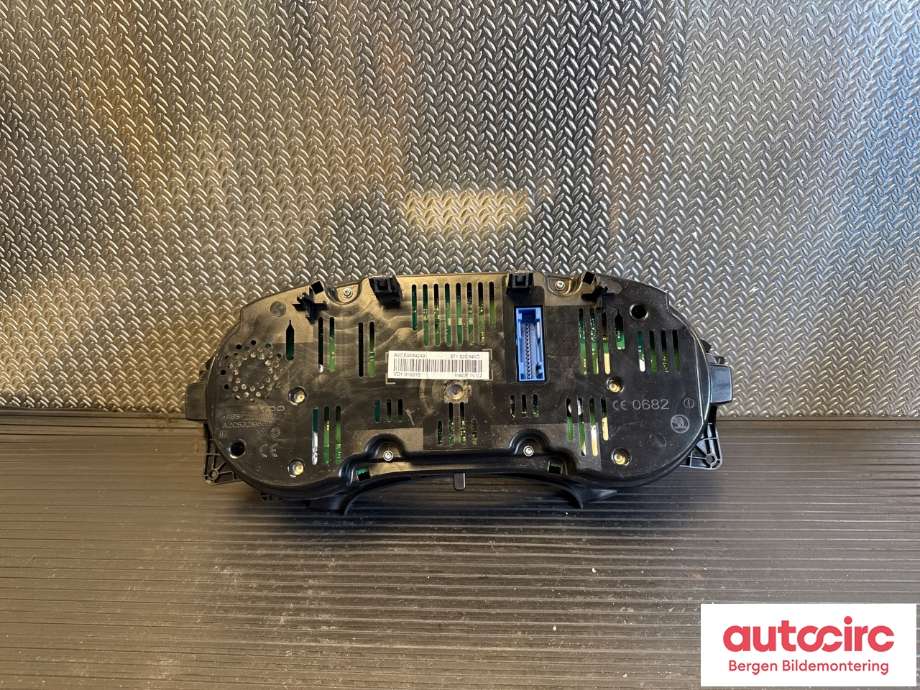 Speedometer til Škoda Superb 2008-2015 (Type II) (3T1 920 841 D|)