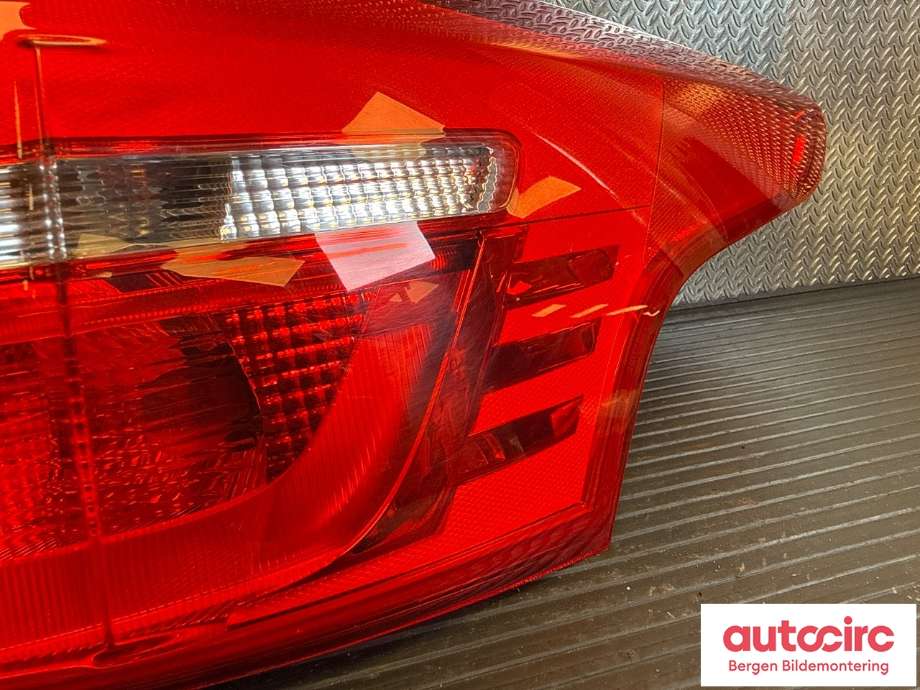 Baklykt høyre til Ford Focus 2014-2018 (Type III, Fase 2)  (2033122|F1EB-13404-EB|)
