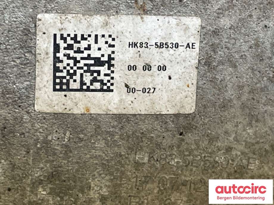 Bærebru høyre bak til Jaguar F-PACE 2016-->> (X761) (X761) (JAGUAR|HK835B530AE|T4A1007|)