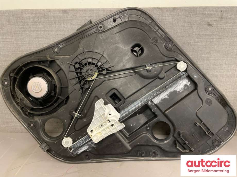 Ruteheis til Kia Soul 2014-2019 (Type II)  (KIA|83471B2000|)