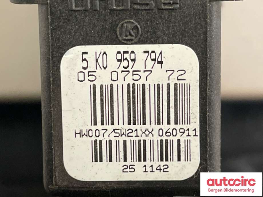 Ruteheis høyre til Škoda Octavia 2009-2013 (Type II, Fase 2) (SKODA|5K0 959 704 A|)