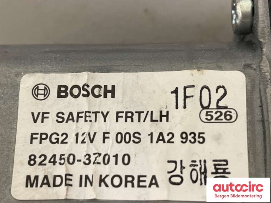 Ruteheis venstre foran til Hyundai i40 2012-2017  (HYUNDAI|82450-3Z010|)