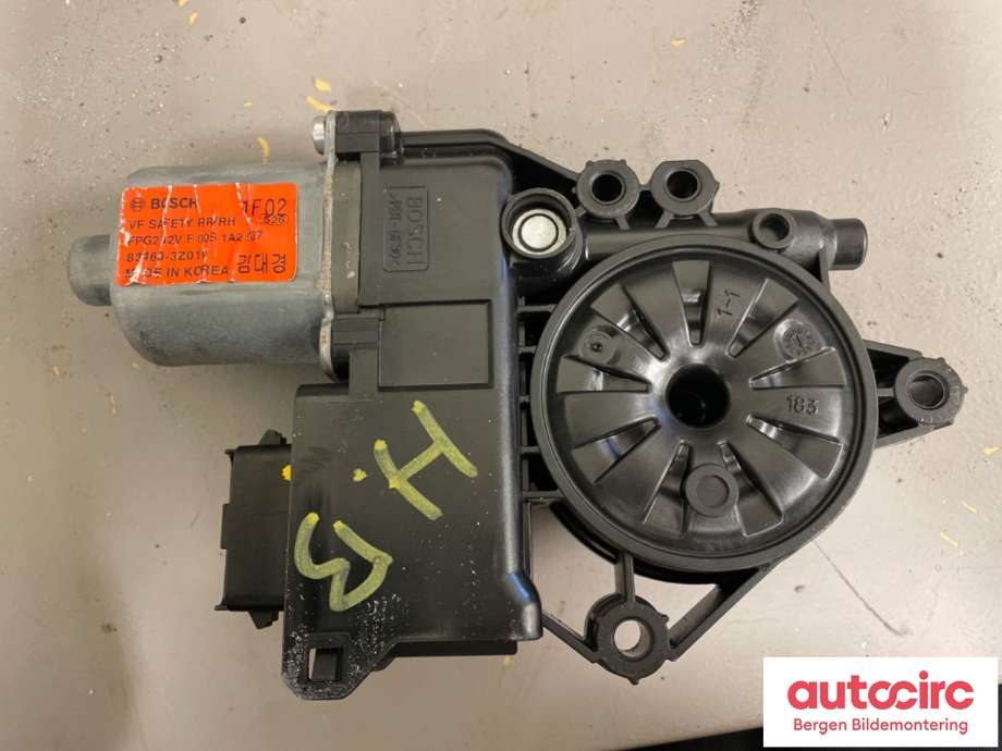 Ruteheis til Hyundai i40 2012-2017  (HYUNDAI|83460-3Z010|)