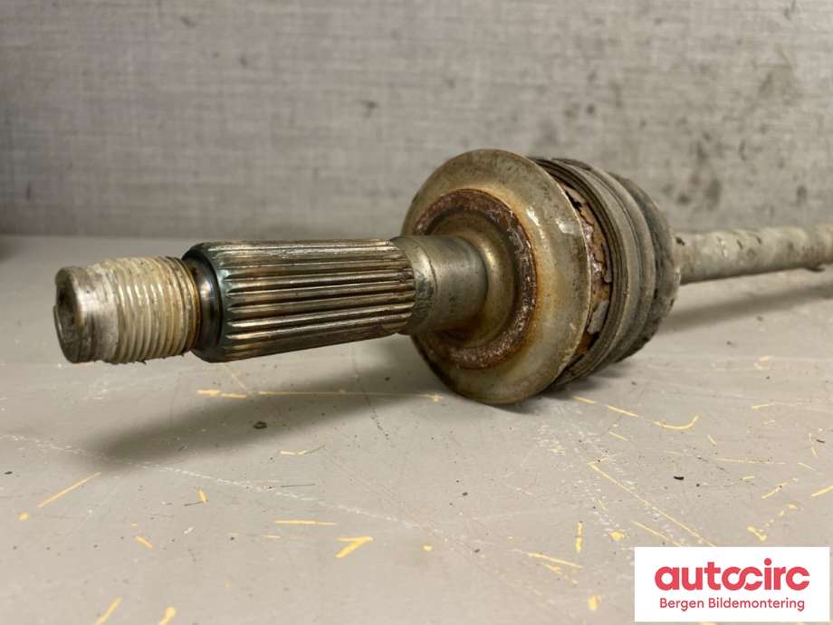 Drivaksel høyre bak til Subaru Forester 2008-2013 (Type III)  (SUBARU|28421SC021|28421SC011|)