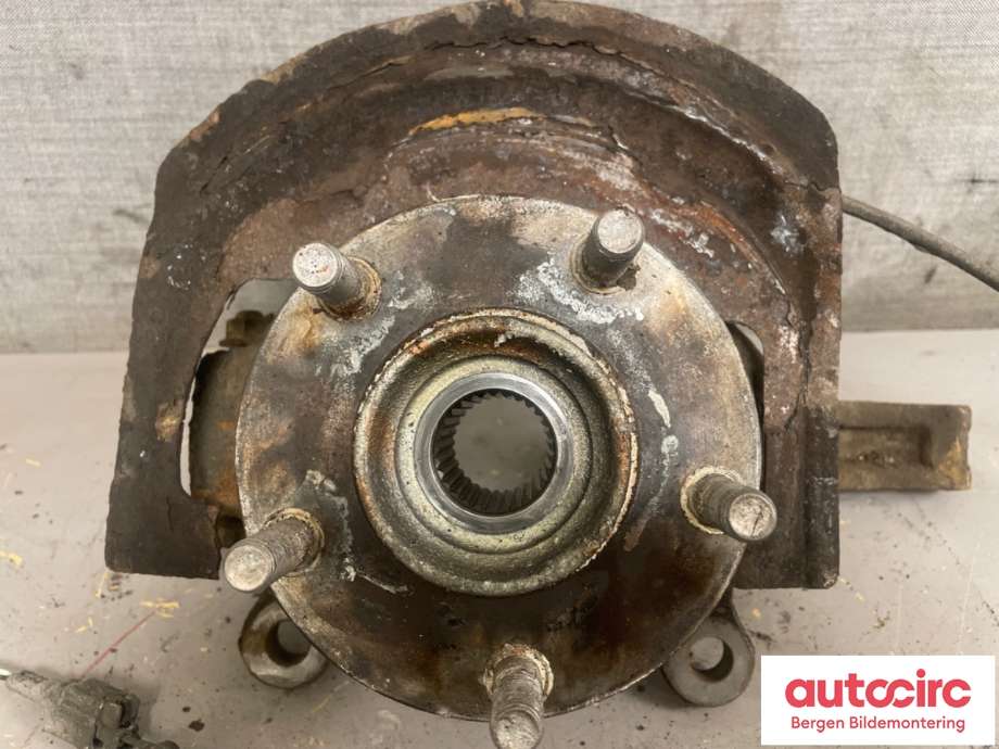 Hjulspindel høyre foran til Nissan Qashqai 2010-2014 (Type I, Fase 2)  (NISSAN|40014JD000|40202JG01B|)