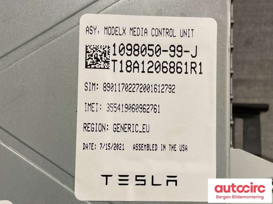 Instrument kjørecomputer til Tesla Model 3 2018-2023 (Fase 1) (TESLA|1098050-99-J|)