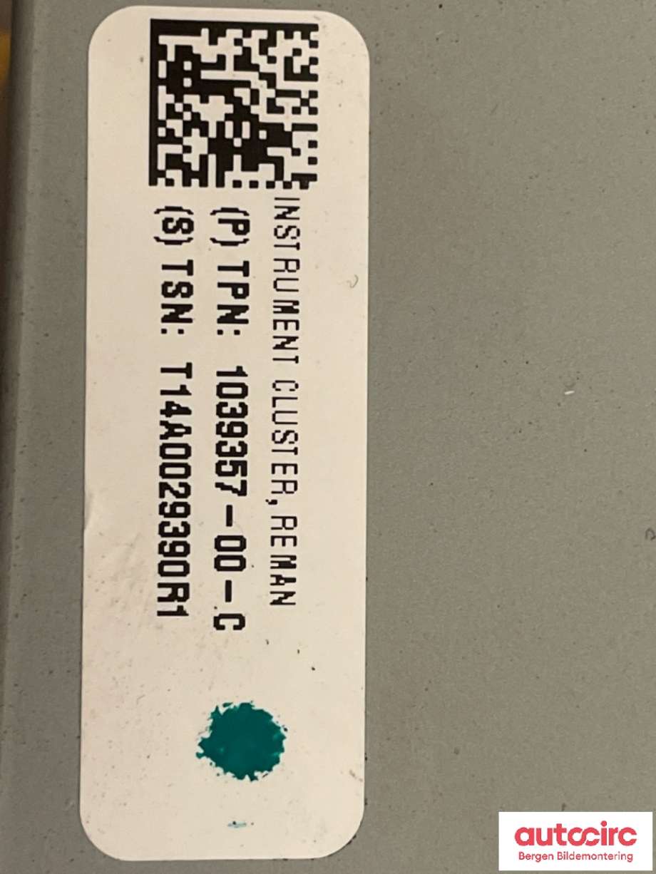 Instrumentpanel til Tesla Model 3 2018-2023 (Fase 1)  (TESLA|1039357-00-C|)
