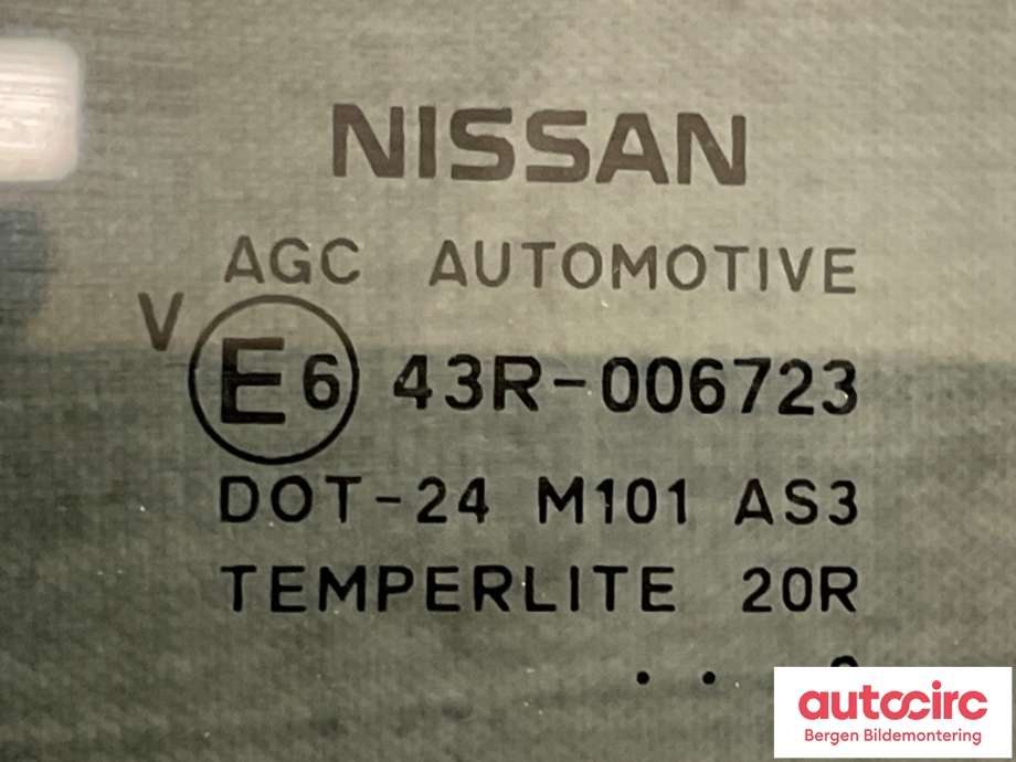 Siderute venstre bak til Nissan Qashqai 2010-2014 (Type I, Fase 2)  (NISSAN|82301EY10A|)