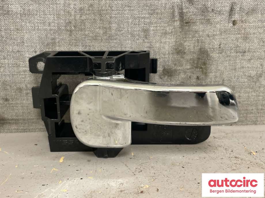 Dørhåndtak inv høyre foran til Nissan Qashqai 2010-2014 (Type I, Fase 2) (NISSAN|80950JD00D|)
