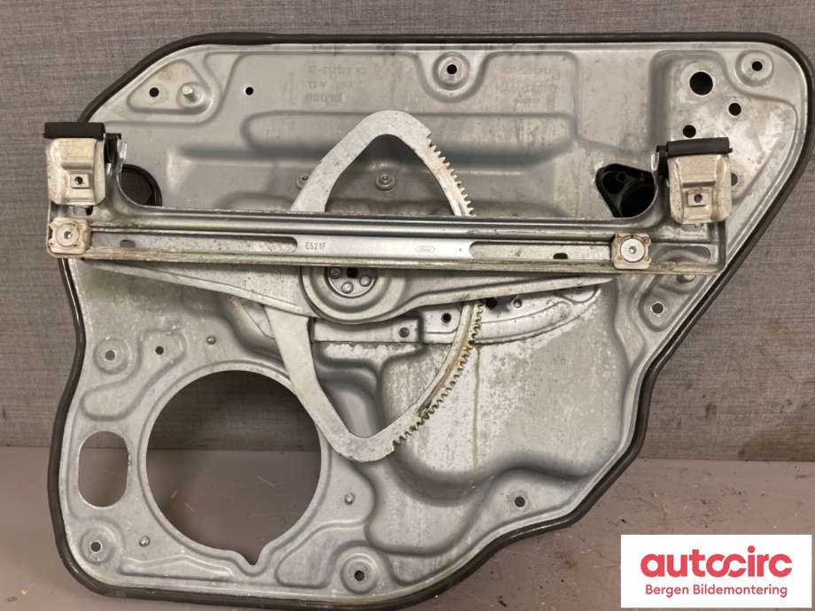 Ruteheis til Volvo V50 2007-2012 (Fase 2)  (VOLVO|31253515||8679082- LH)