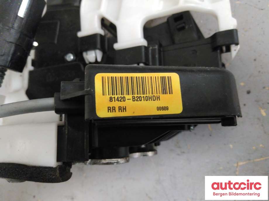 Låsekasse høyre til Kia Soul 2014-2019 (Type II)  (KIA|81420B2010|)