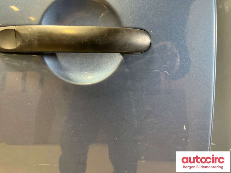 Dør høyre skyvedør til VW Caddy 2015-2020 (Type III, Fase 3)  (VOLKSWAGEN|2K5 843 108 B|)