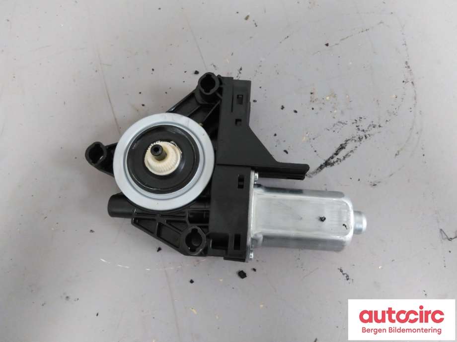 Ruteheis høyre til Volvo V40 2012-2019  (VOLVO|31253062|)