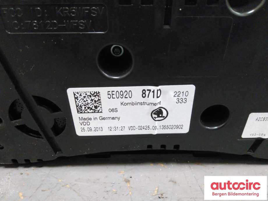Speedometer til Škoda Octavia 2013-2016 (Type III, Fase 1)  (SKODA|5E0 920 871 D|)