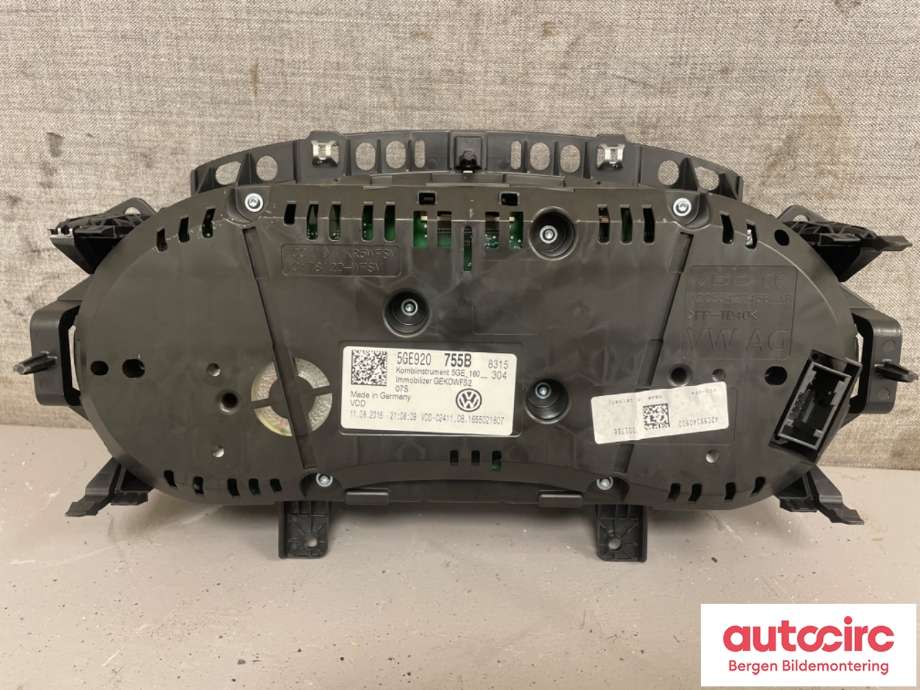 Speedometer til VW e-Golf 2014-2017 (Fase 1)  (VOLKSWAGEN|5GE 920 755 B|)