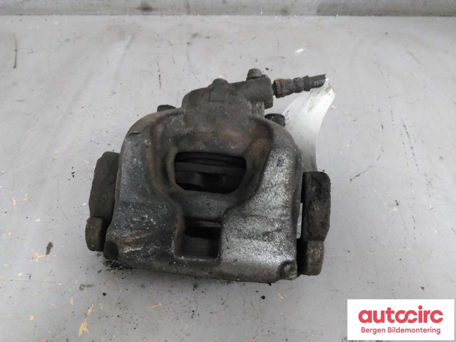 Bremsecaliper venstre foran til Volvo V70 2007-2013 (Type III, Fase 1)  (VOLVO|8603753|)