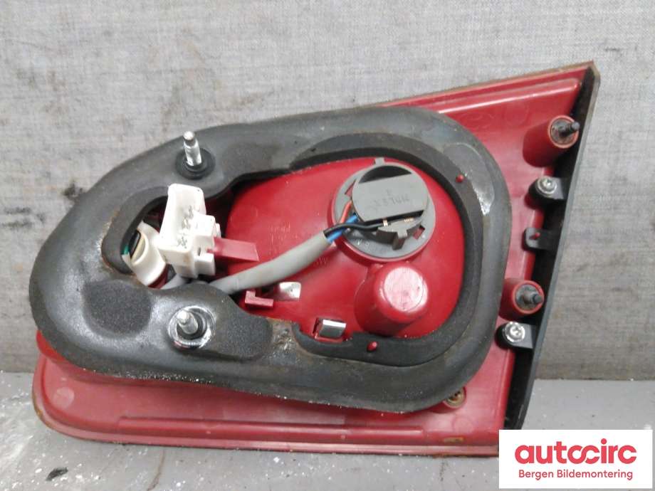 Baklykt venstre indre til Hyundai Santa Fe 2006-2009 (Type II, Fase 1)  (HYUNDAI|92405 2B020||92405-2B000)