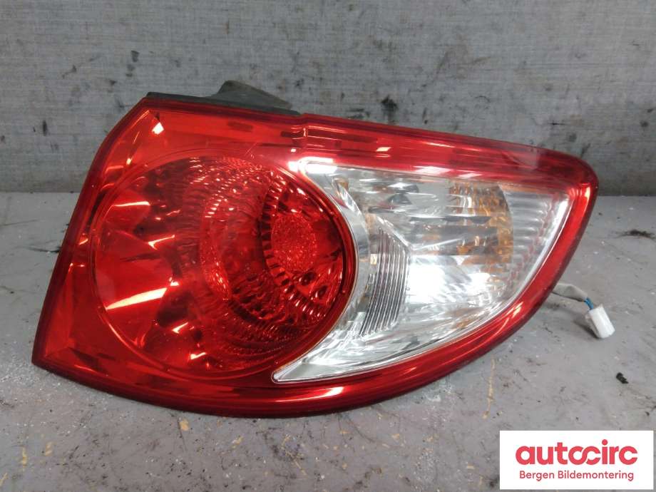 Baklykt høyre til Hyundai Santa Fe 2006-2009 (Type II, Fase 1) (HYUNDAI|92402 2B020||92402-2B000)