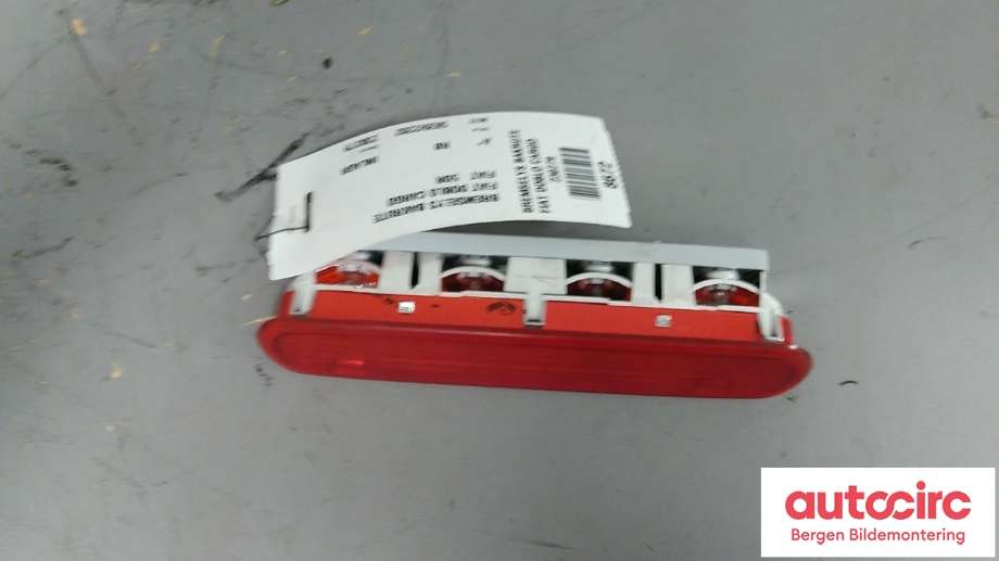 Baklykt bremselys bakrute til Fiat Doblo 2010-->> (Type II) (FIAT|51993523|)