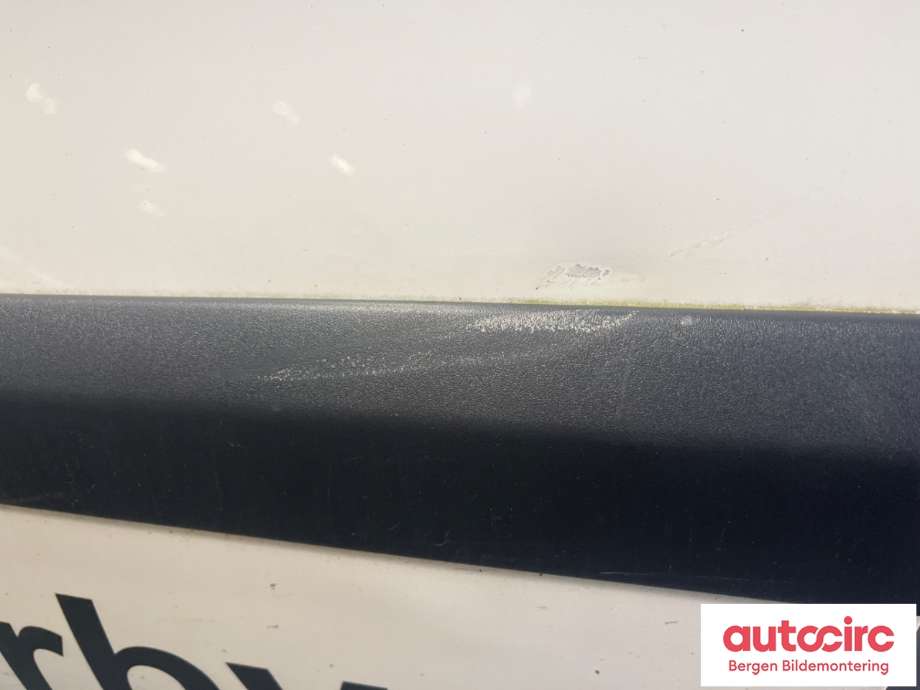 Dør venstre foran til Fiat Doblo 2010-->> (Type II)  (FIAT|52122946|52155068|)