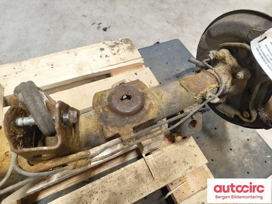 Kardang klokke bak til Toyota Land Cruiser 120 2002-2009  (TOYOTA|4211060870|)