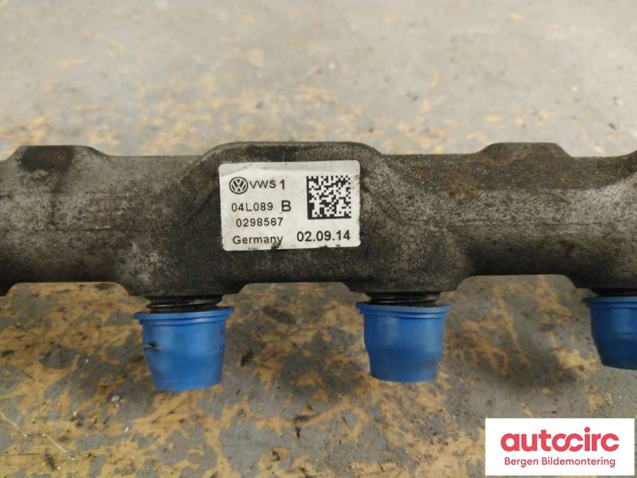 Dyseskinne (fuelrail) til VW Golf VII 2012-2017 (Fase 1)  (VOLKSWAGEN|04L 130 089 B||04L089 B)