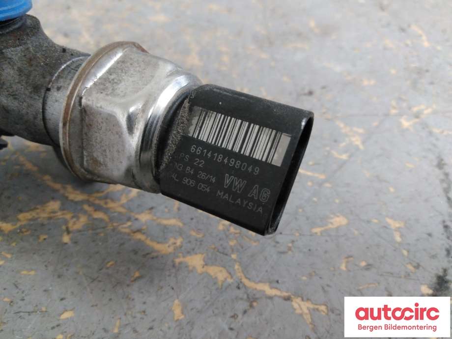 Dyseskinne (fuelrail) til VW Golf VII 2012-2017 (Fase 1)  (VOLKSWAGEN|04L 130 089 B||04L089 B)