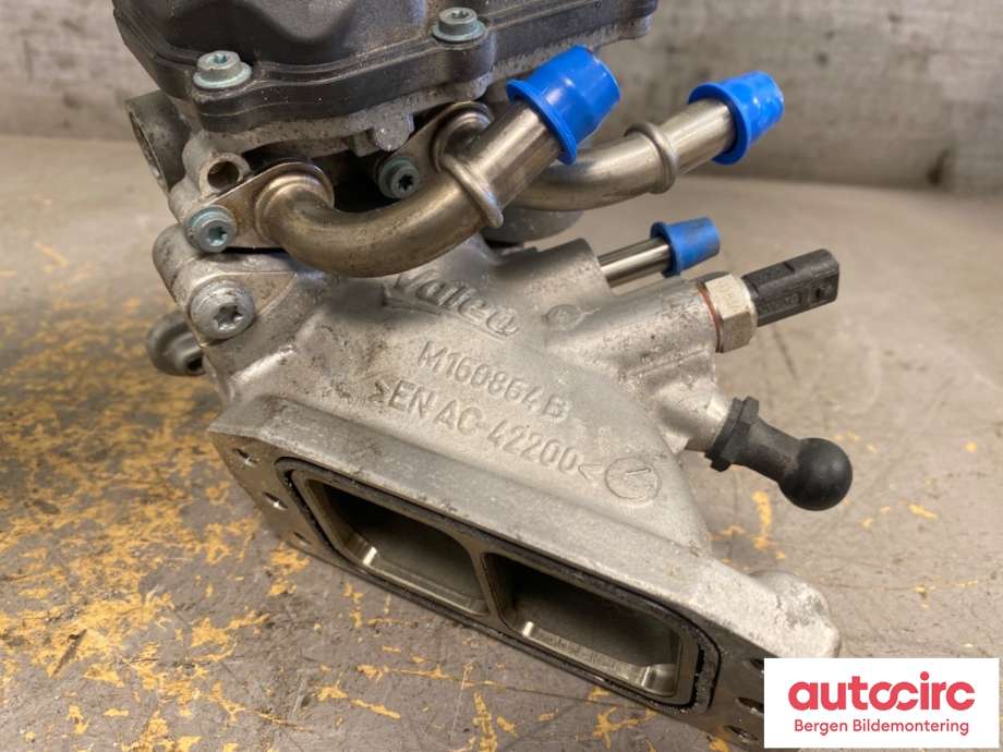Spjeldhus til VW Golf VII 2012-2017 (Fase 1) (VOLKSWAGEN|04L 128 063 P|)