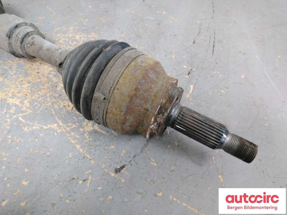 Drivaksel venstre foran til Mitsubishi Outlander 2012-2015 (Type III, Fase 1)  (MITSUBISHI|3815A497|)
