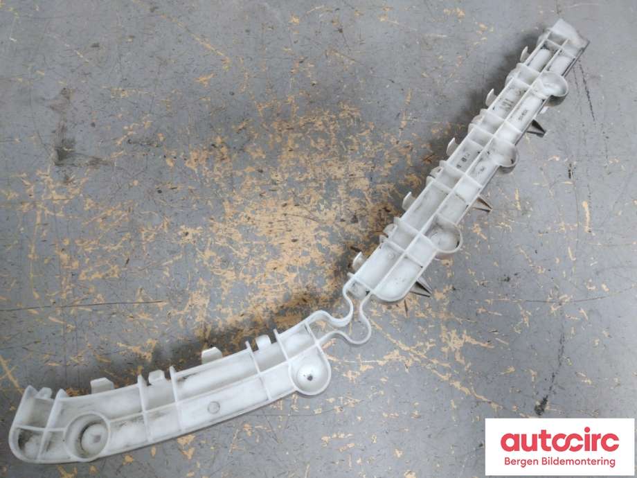 Diverse deler til Mitsubishi Outlander 2012-2015 (Type III, Fase 1)  (MITSUBISHI|6410C154||4B45X)